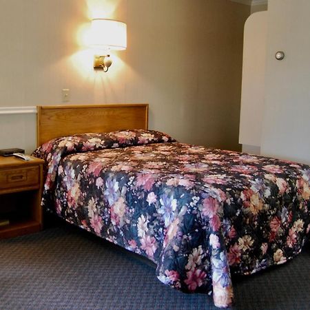 T-Bird Motor Inn Shelburne Extérieur photo