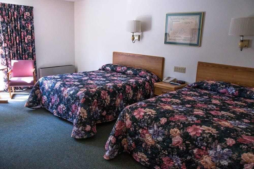 T-Bird Motor Inn Shelburne Extérieur photo