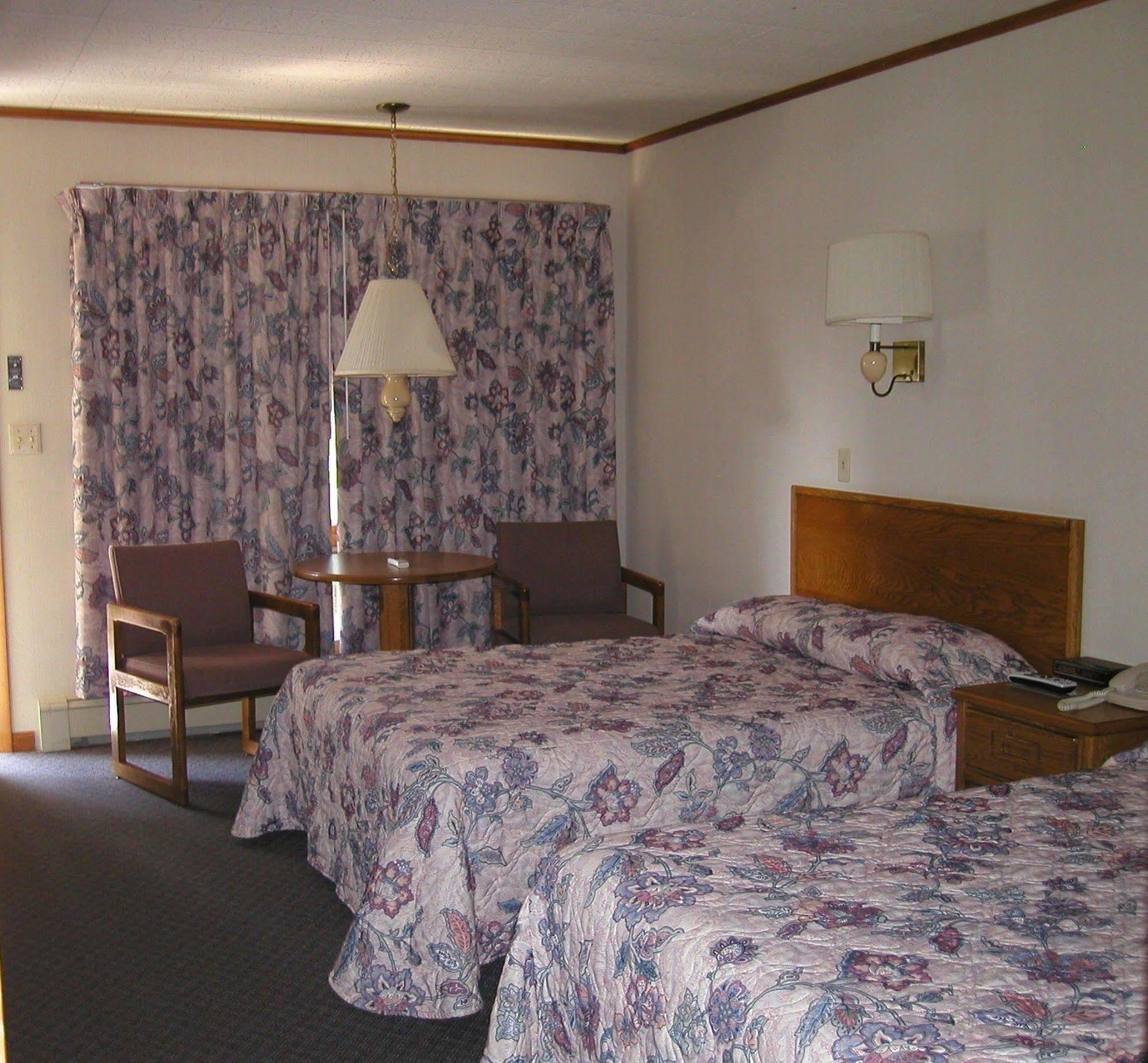 T-Bird Motor Inn Shelburne Extérieur photo